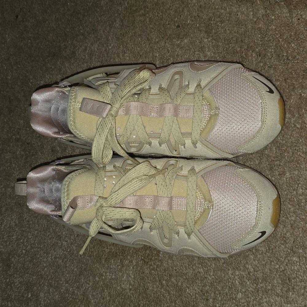 Nike Hurache Craft Sandrift sz8.5